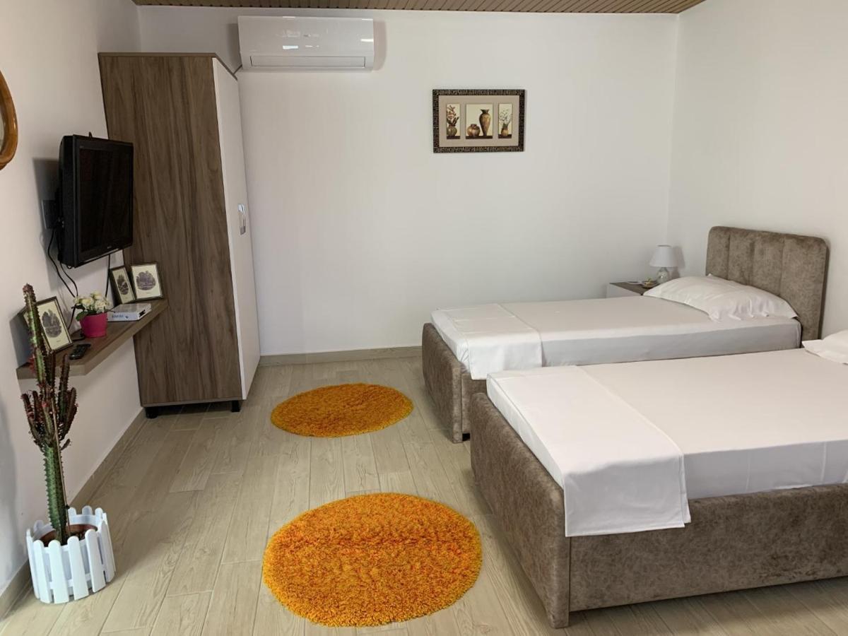 Hotel Olive House. Vlorë Exterior foto